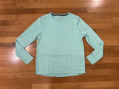 mint green nike long sleeve