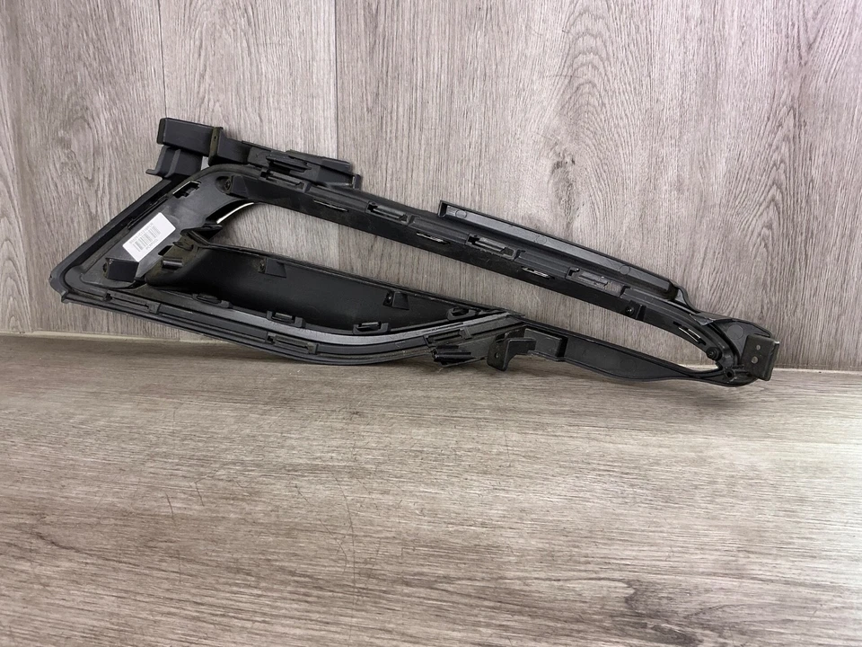 2016 Hyundai Sonata Front LH Driver Side Fog Light Cover OEM 86527-C1200 - Image 3 of 4