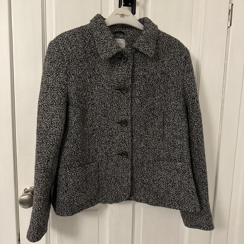 Classics Ladies Vintage Short Black/White Bucle Coat Size 20