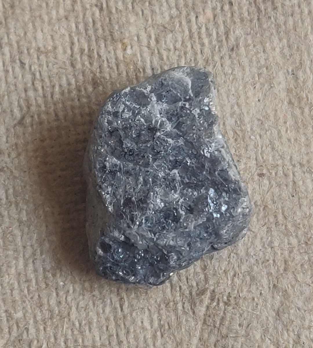 Diamant Brut Gris Naturel 1,98 Carats - Forme Irrégulière, Certificat Inclus