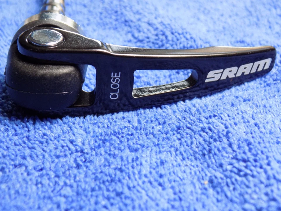 SRAM SKEWER FRONT ONLY 100MM BLACK NEW WITHOUT PACKAGE - Image 3 of 4