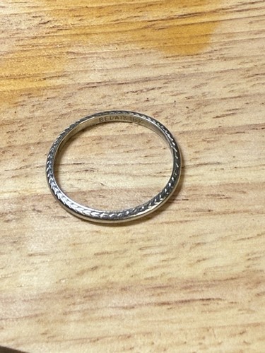 Antique 18K White Gold BELAIS Engraved Wheat Pattern Wedding Band, Size 7.5 Box - Picture 3 of 7