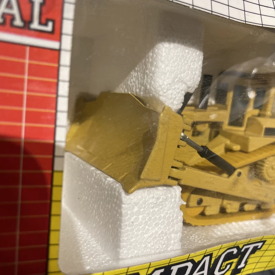 Tractor de cadena compacto Joal Caterpillar Cat D-10 fundido a presión escala 1/70  Foto 3 de 4