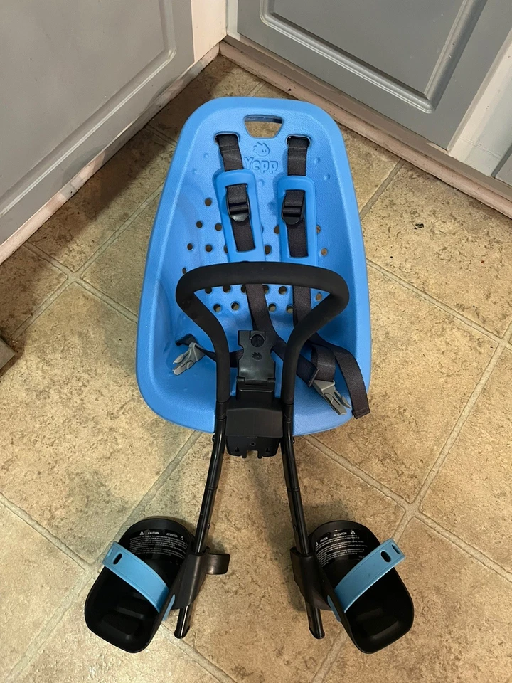 Asiento de bicicleta para niños Thule Yepp Mini montaje delantero azul sin llave sin soporte Foto 2 de 4