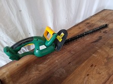 B&Q Model: FPHT18 Cordless 18V Hedge Trimmer (39)