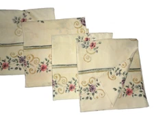 JCP PENNEY CHAMBORD ROSES PURPLE Floral CREAM (4) STANDARD PILLOWCASES 20X29