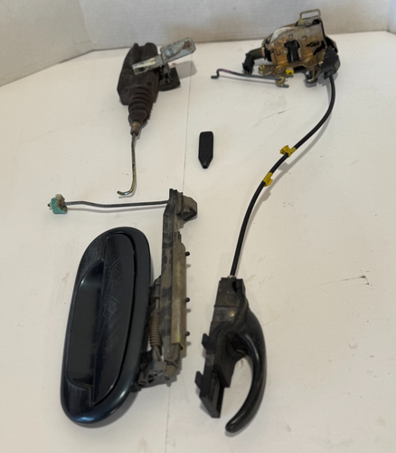 1997-2003 Ford F150 CREW CAB PASS REAR RIGHT DOOR LOCK & HANDLE PIECES SET - Picture 2 of 10