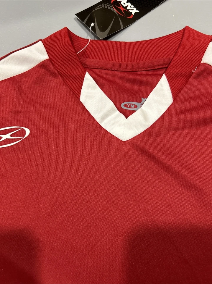 Camiseta de fútbol Xara manga corta roja juvenil mediana nueva Foto 2 de 4