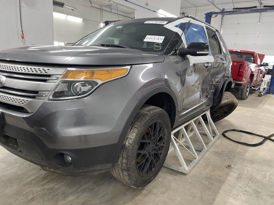 Espejo retrovisor de puerta izquierdo usado se adapta a: Ford Explorer Power 2014 manual plegable pintado térmico Foto 3 de 4