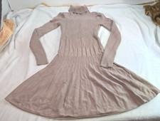 Cozy Ribbed Knit Turtleneck Guess Dress in Beige - Size M - Perfect for Fall!