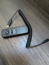 Vello FreeWave Plus Wireless Remote Control Shutter Release Receiver  Cable