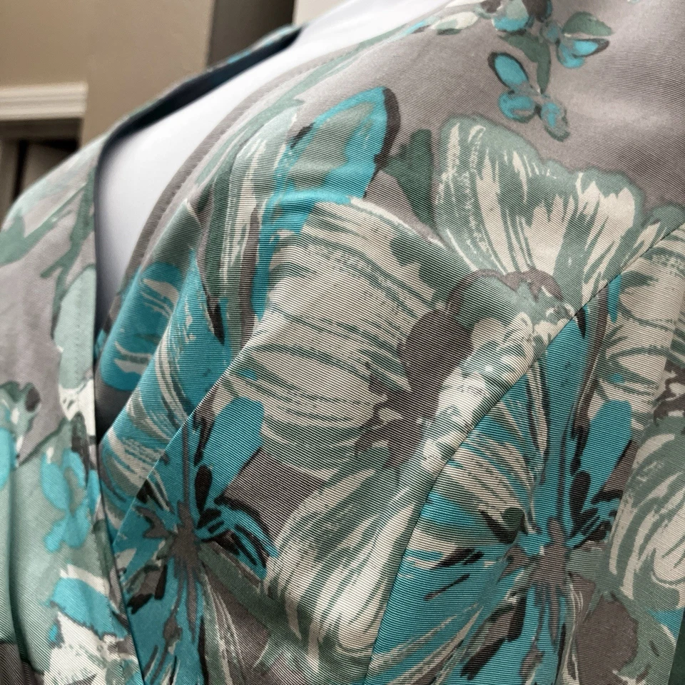 NWT Halogen SZ 8 Silk Blend Floral Sleeveless Sheath Dress w/Belt Gray V-Neck - Image 3 of 4