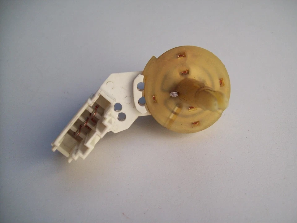 VW Sharan Air Con Control Switch 7M0959526A 1996-2000 - Image 4 of 4