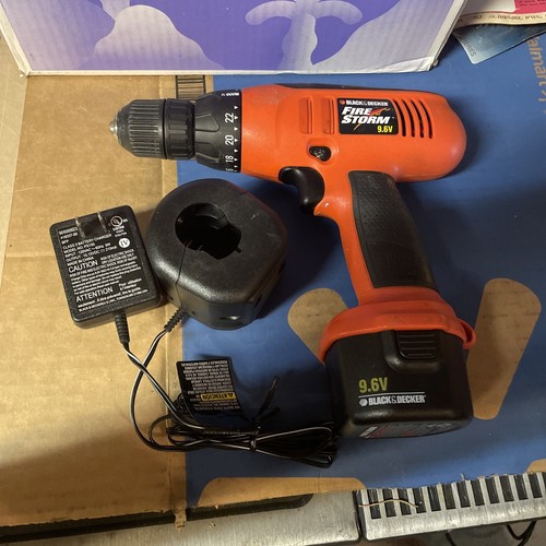 Black \u0026 Decker Firestorm 9.6V Drill 
