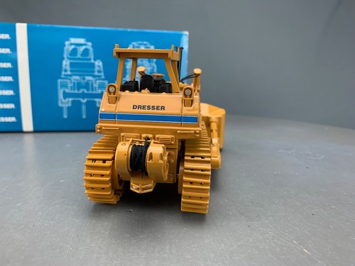 1:48 CCM Dresser TD-40B Track Type Tractor W/Winch O1397 LZ - Picture 5 of 13