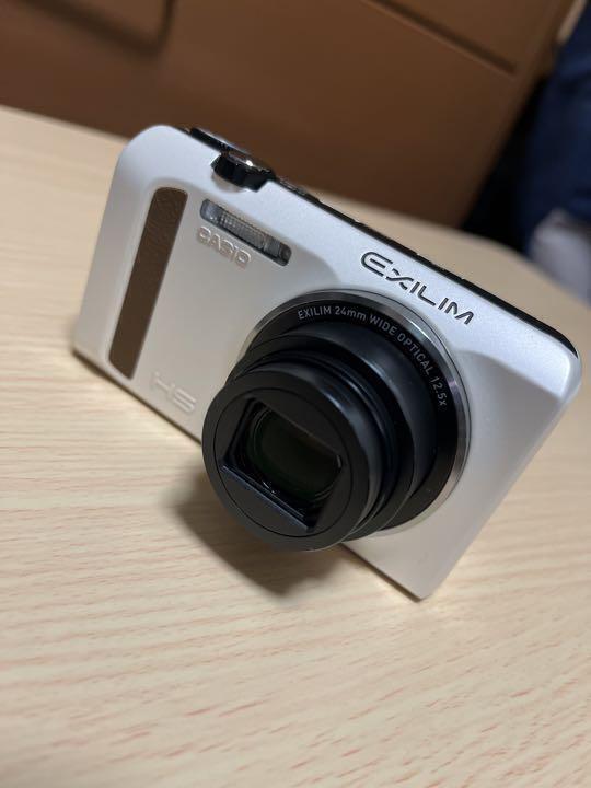 CASIO EX-ZR400 WE EXILIM Digital Camera High Speed 16.1 MP Optical 12.5x  White