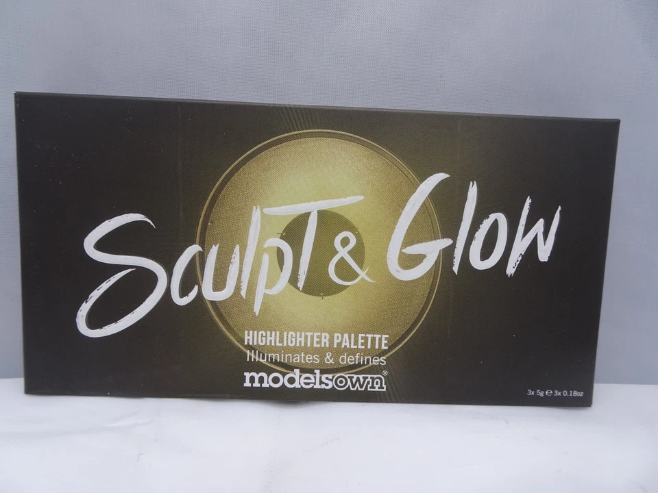 Models own Sculpt & Glow Highlighter Palette - Choose Color - Image 3 of 3