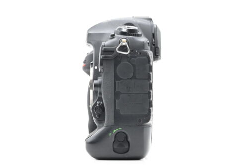 Nikon D5 Digital Camera 20.8MP DSLR Camera Body (Dual XQD Slots) D5-a #878 - Picture 8 of 10
