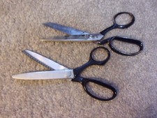 Vintage 8 Inch No. 28 Scissors  CB7 Pinking Shears