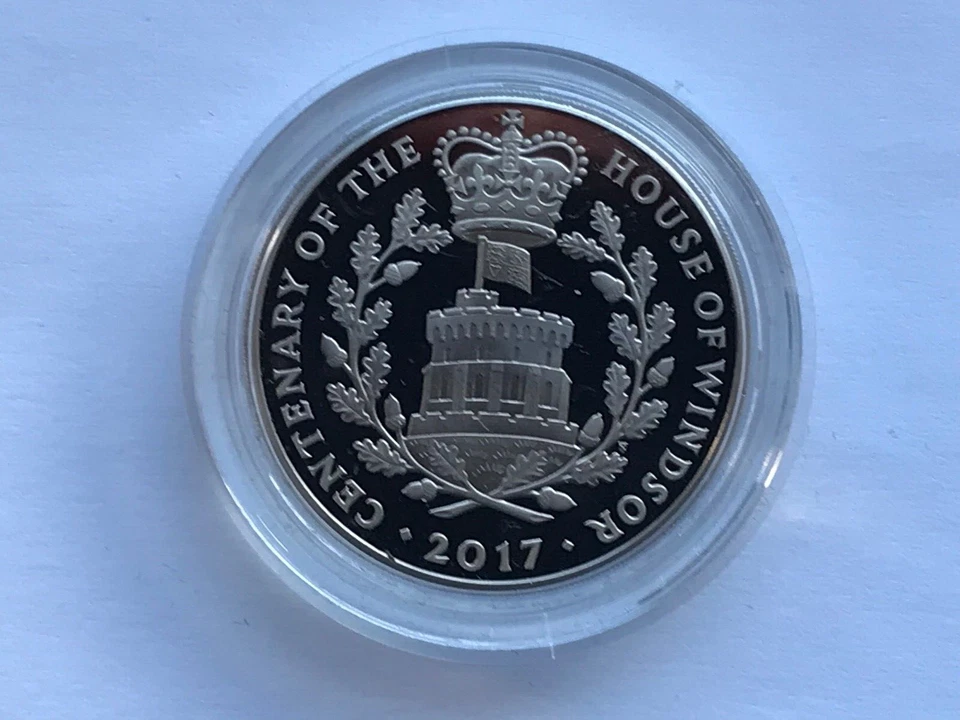 Simply Coins~ 2017 PREMIUM PROOF HOUSE OF WINDSOR proof FIVE 5 POUND - Image 3 of 4