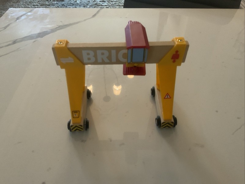 BRIO CARGO Gantry Crane (MAGNETIC) Train Toy (from 33097 set) YELLOW like 33732