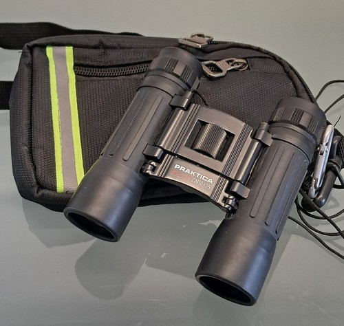 Praktica Sport CN Pocket Binoculars 10 X 25 With Neckstrap + carry pouch. - Picture 6 of 9