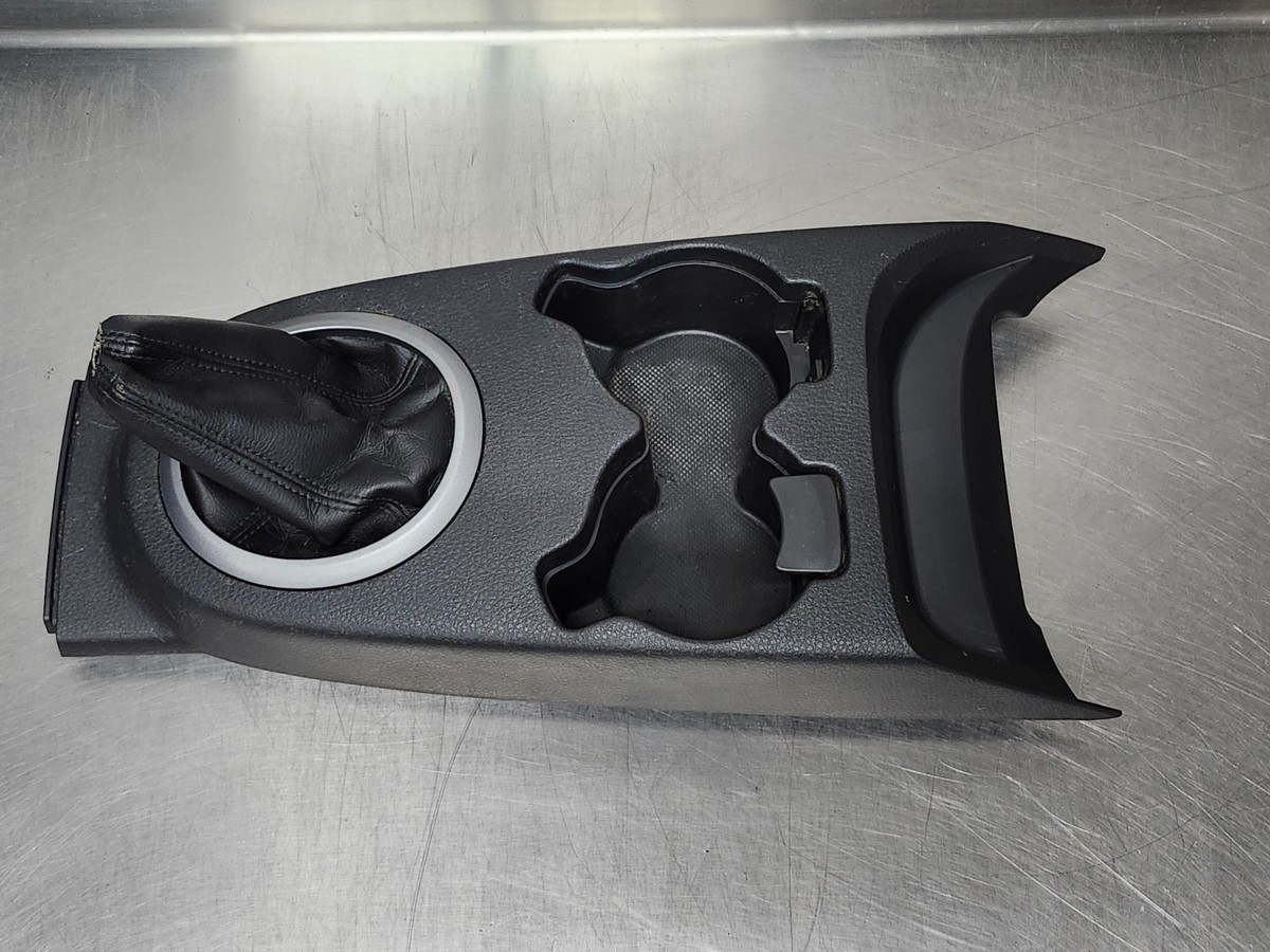 【567】セツ。ページ 2007-2013 Suzuki SX4 Center Console Shifter & Cup Holder Bezel