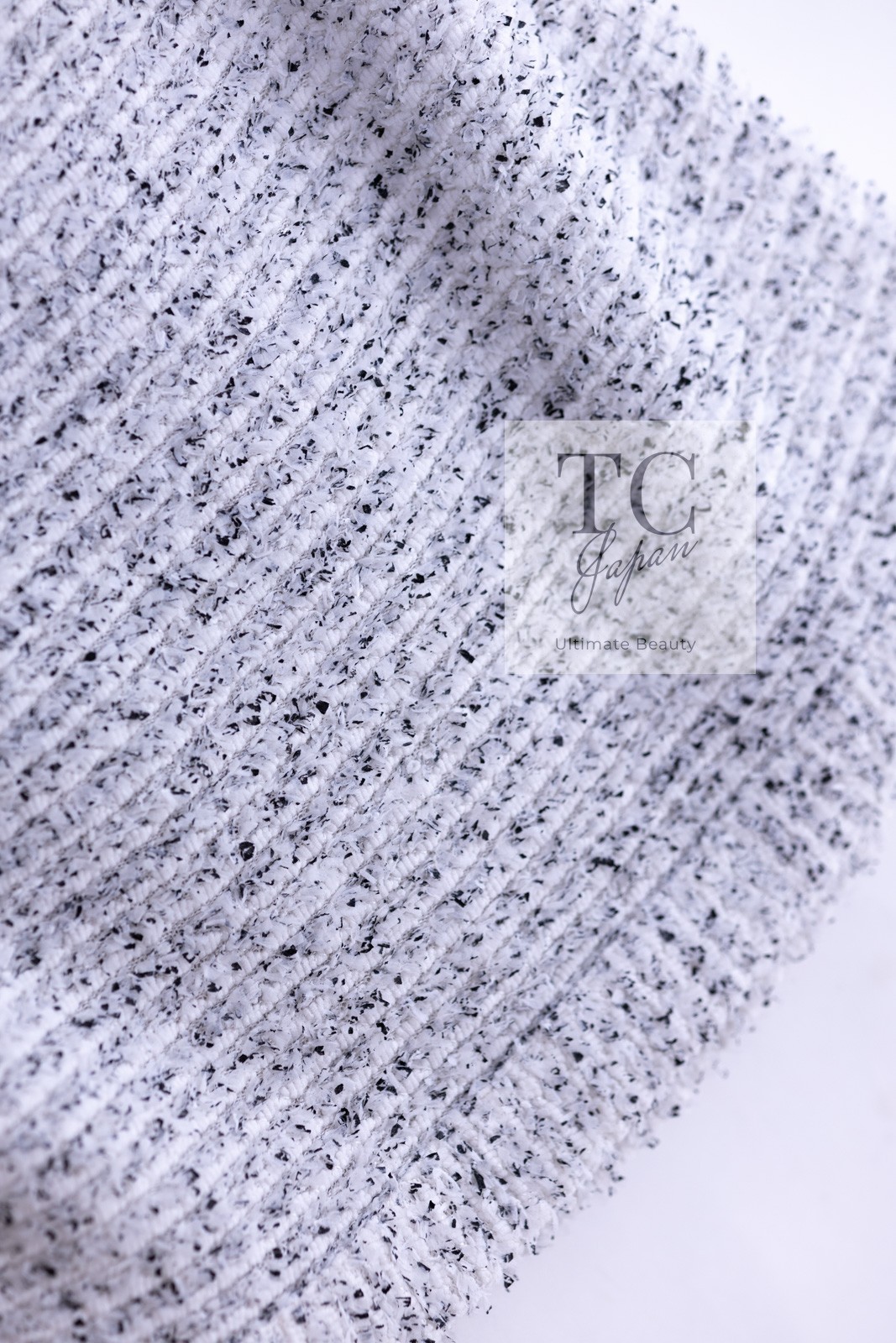 $1.8K CHANEL 16PS White Gray Sleeveless CC Buttons Stretch Knit Dress 36 US4 thumbnail 13