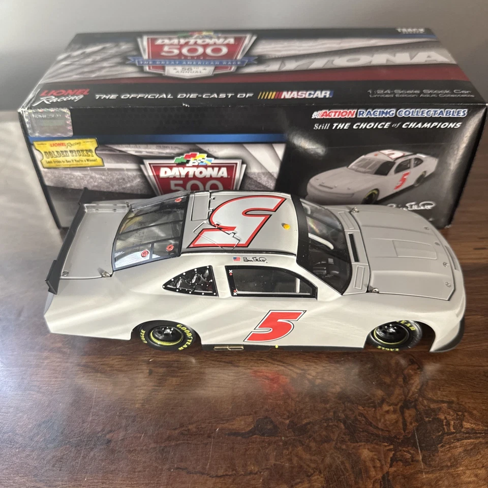 Bill Elliott #5 Test Car Elite 1:24 NASCAR Action 2014 Camaro Die-Cast 1 of 511 - Image 2 of 4