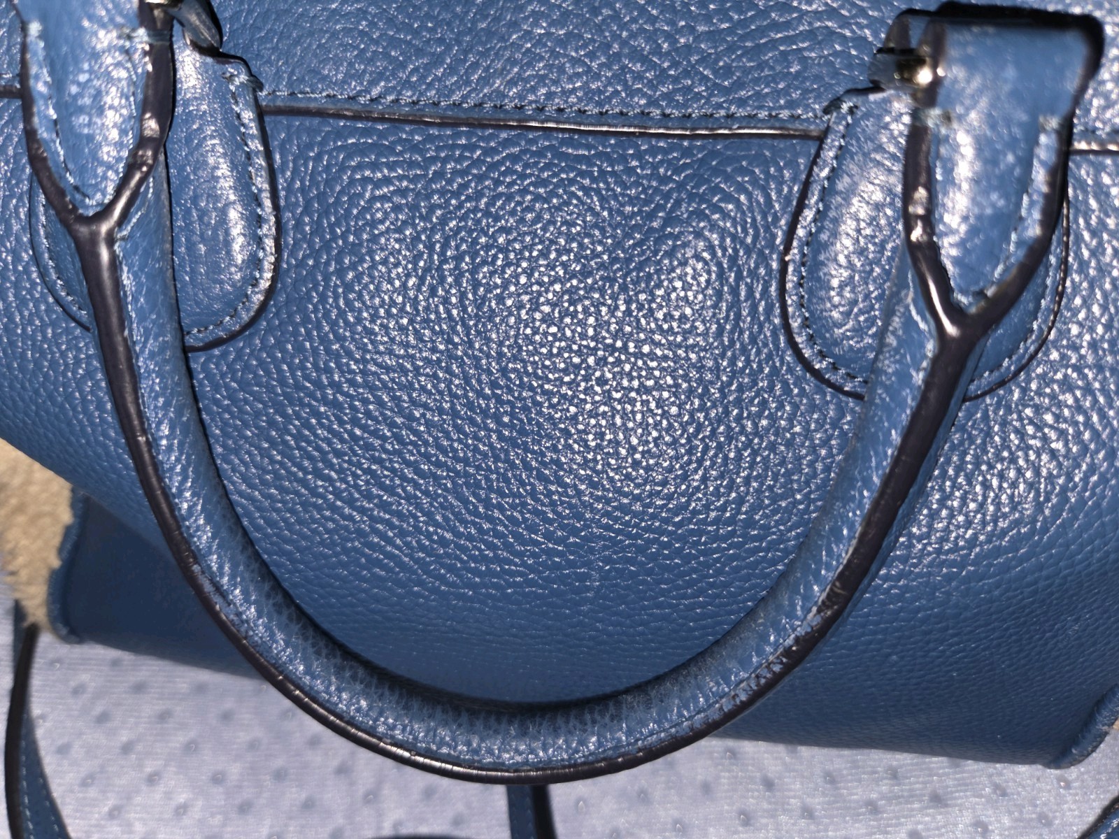 Authentic COACH  Shearling/Leather MINI BENNETT S… - image 13