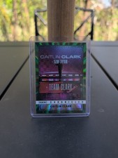 2025 Panini Caitlin Clark Chronicled #98 Snapshots Team Clark Green Laser