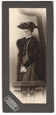 Photograph K. D. Borst, Giessen, Bahnhofstr. 64, Elegant Lady With Hat 