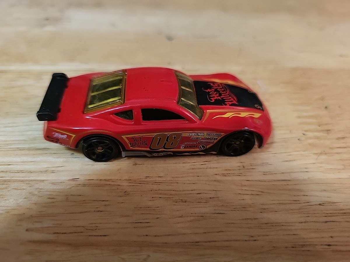 Hot Wheels Circle Tracker 2008 Mattel Red Flames 1:64 Toy