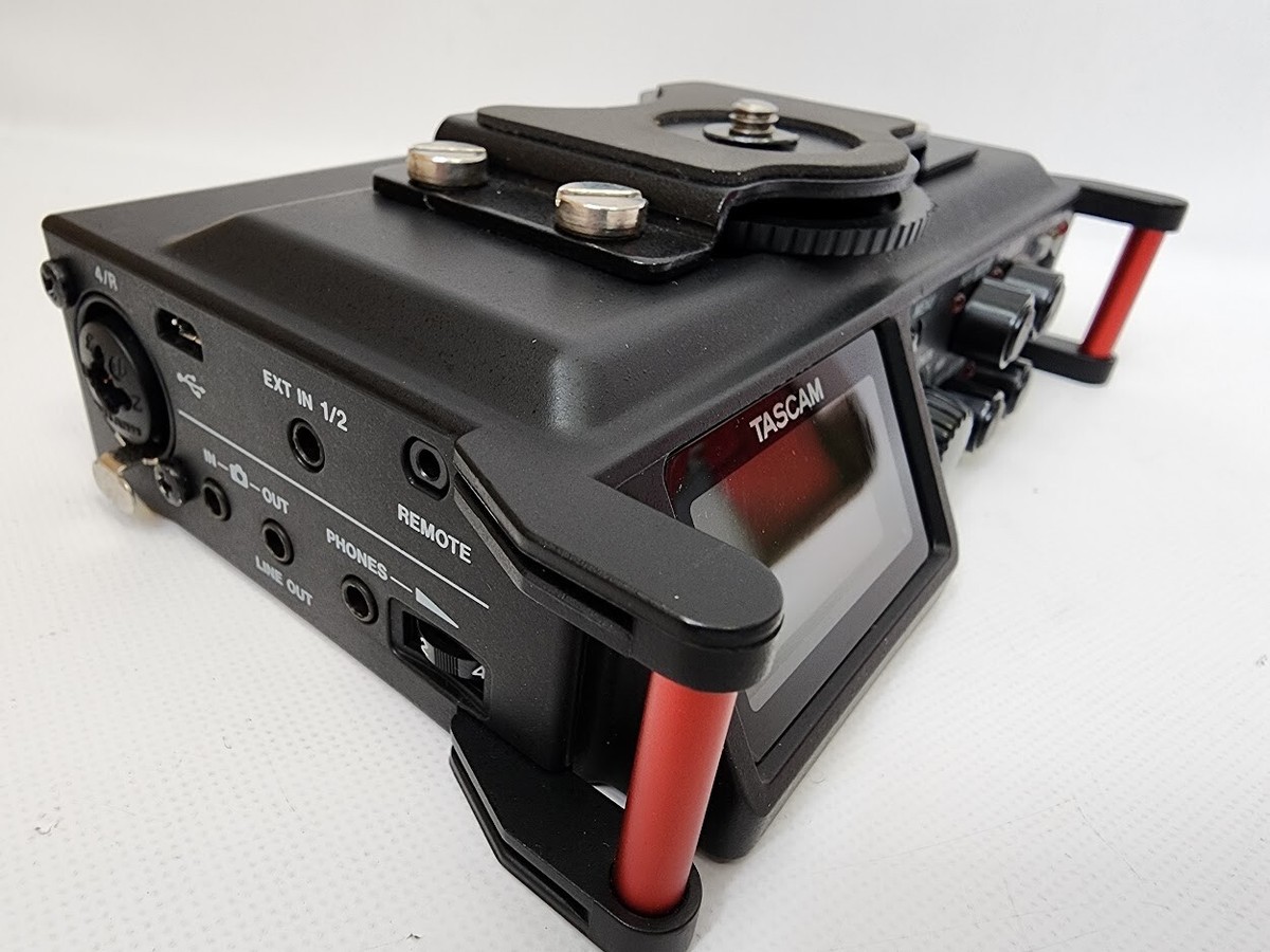 【美品】TASCAM DR-70D DR-70D | 4-Track Audio Field Recorder & Mixer for Audio