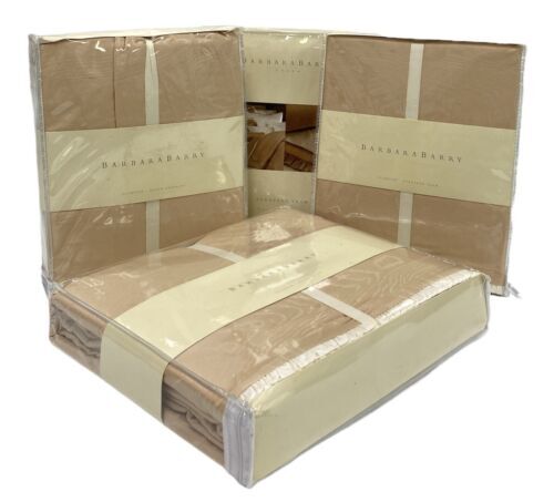 Coussin Carré Barbara Barry Caprice 40x40 Cm Beige Corail Floral