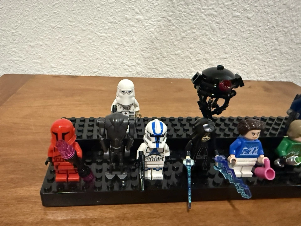 LEGO Star Wars Minifigures Lot of 11 - Very Good Condition- 👇See Description👇 - Image 2 of 3