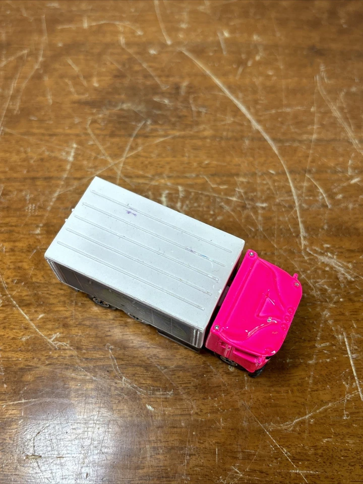 Camión de carretera Hot Wheels 1991 color FX Wild Cruisers dinosaurio rosa intenso Foto 2 de 4