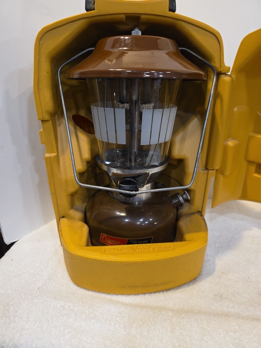 Vintage 1976 Coleman Model 275 Brown Lantern With Yellow Clamshell