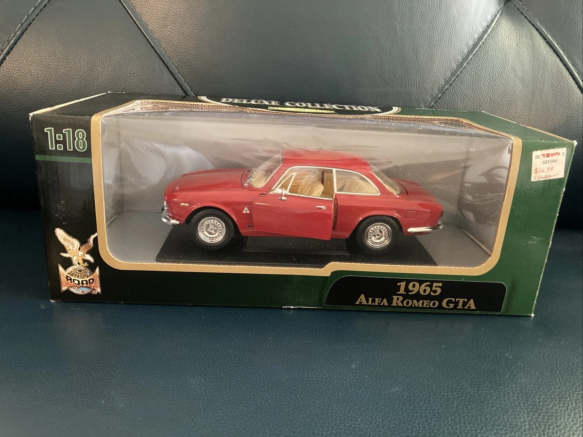 Road Signature 1:18 Alfa Romeo Diecast Cars, Trucks & Vans for