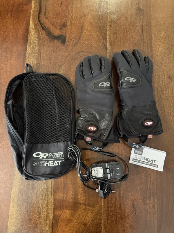 Outdoor Research Althea’s Heated Gloves Black Medium