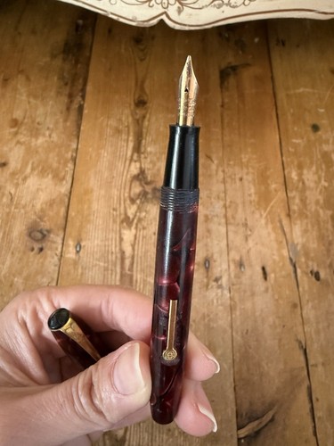 Vintage Conway Stewart 14 Fountain Pen Red Marble 14ct Gold Nib Untested TC - Picture 6 of 10