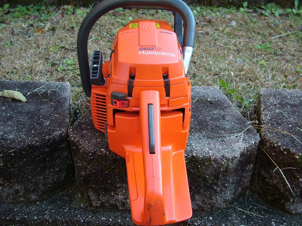 OEM Husqvarna 262XP Chainsaw - Image 3 of 4