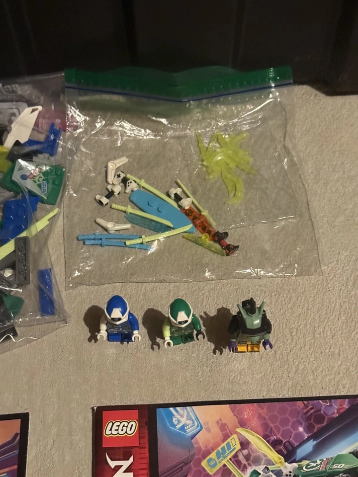 LEGO Ninjago:  Jay and Lloyd's Velocity Racers 71709 Incomplete  - Image 4 of 4