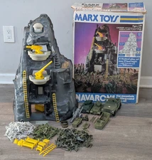 MARX TOYS GUNS OF NAVARONE 1970'S WORLD WAR II PLAY SET in Original Box