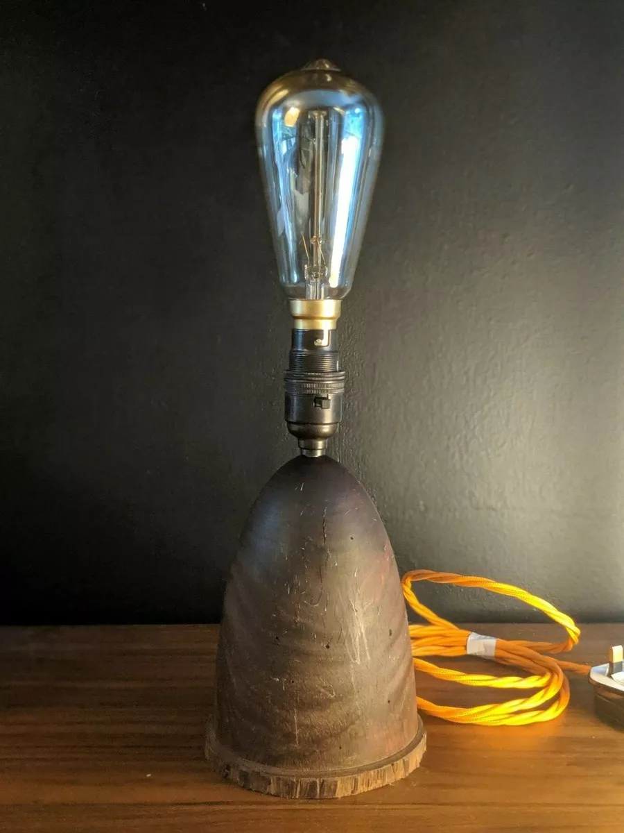 Industrial edison lamp outlet