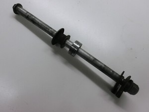 Suzuki GSX 600 F AJ 98-02 Hinterradachse Achse Felge Schraube Hinterrad