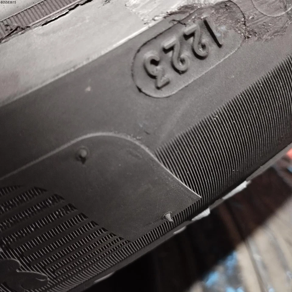 235 45 R20 100V XL MICHELIN PRIMACY 4 S1 6.0/6.0 MM REF. 13758 - Imagen 4 de 4