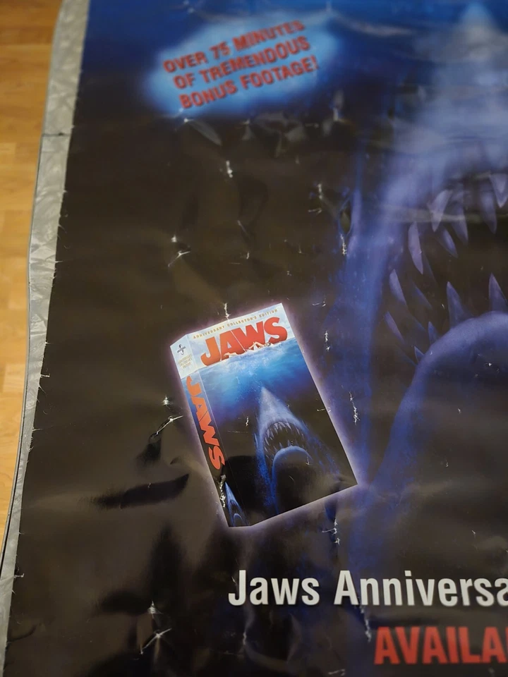 JAWS 25th Anniversary Collectors Edition VHS/DVD POSTER 39x27 Original - Image 2 of 4