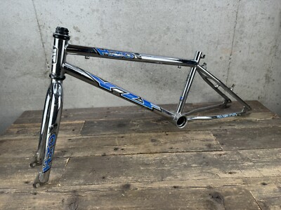 Haro YZF 20” Bmx Frame And Fork Old Mid School Vintage Bmx Haro YZF 20” Bmx Frame And Fork Old Mid School Vintage Bmx