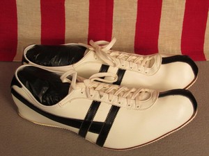 vintage track shoes